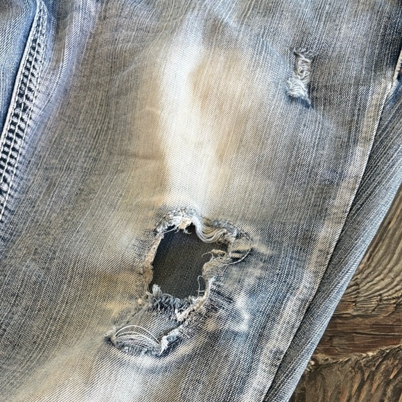 Hydraulic Bailey Blue Jean Capris Size 16 Distressed Embroidered Embellished Y2K - Picture 15 of 16